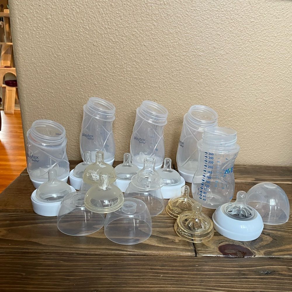 Playtex Baby Bottles with Nipples Fast Medium Slow Advent x 1 with Extra Nipples